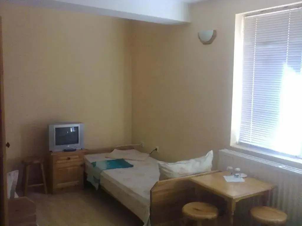 Извос: Family Hotel The Rocks
