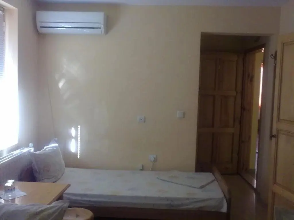 Извос: Family Hotel The Rocks