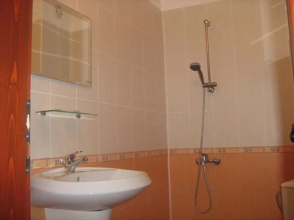 Асеновград: Dvata Brjasta Family Hotel