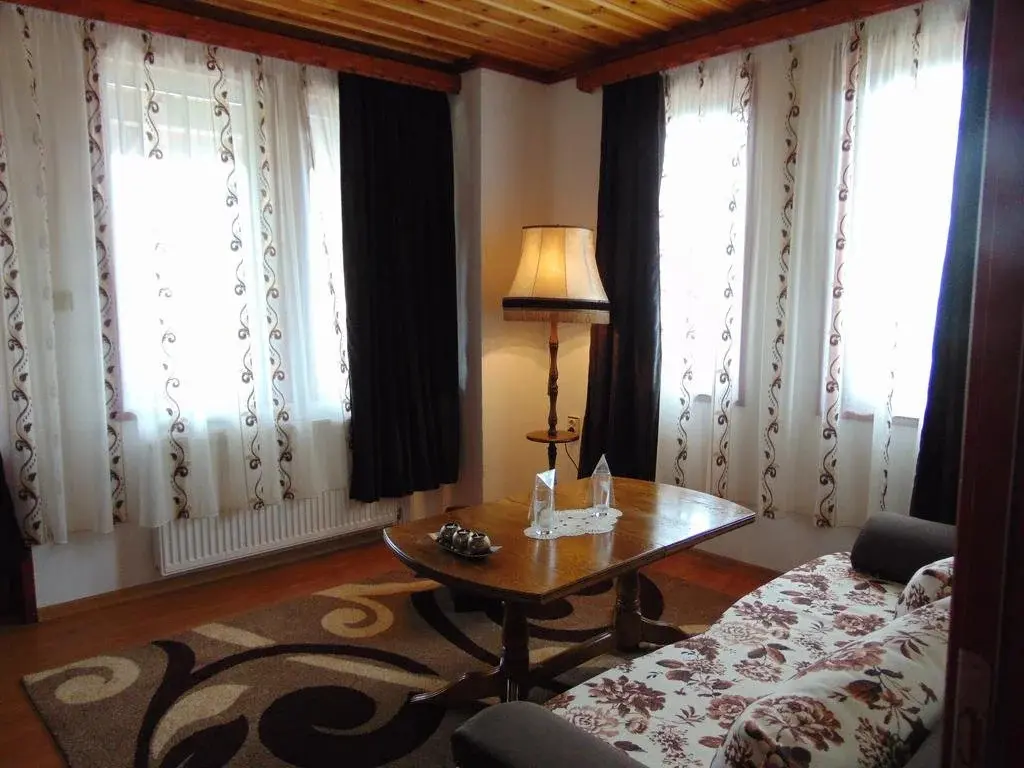 Асеновград: Dvata Brjasta Family Hotel