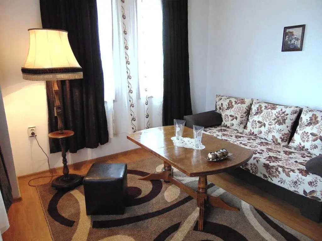 Асеновград: Dvata Brjasta Family Hotel