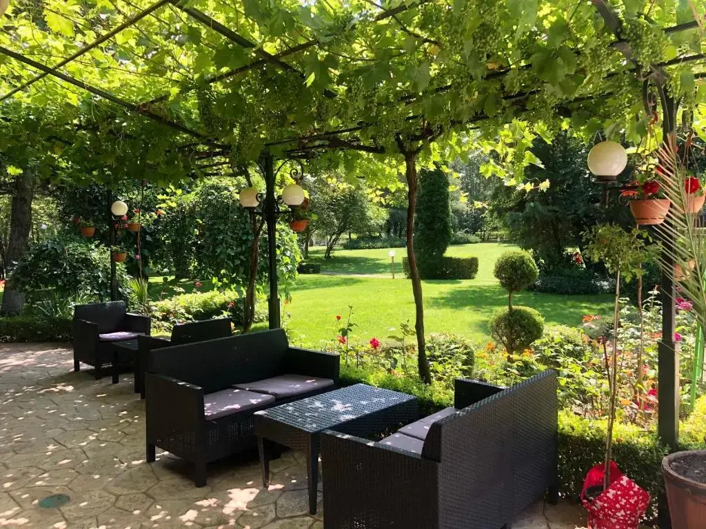 Добрич: Family Hotel Residence