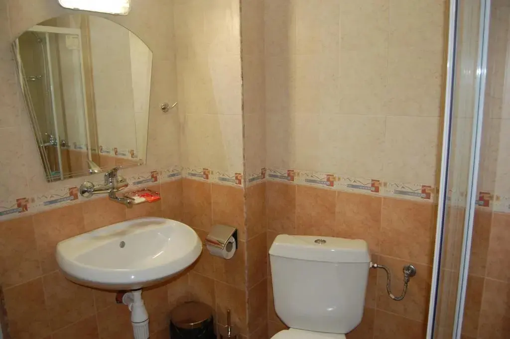 Трявна: Family Hotel Biju