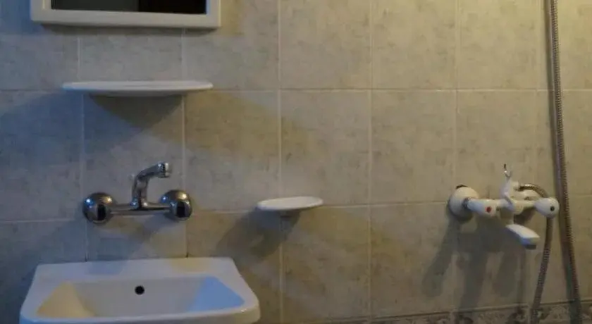 Велико Тырново: Guestrooms Roos