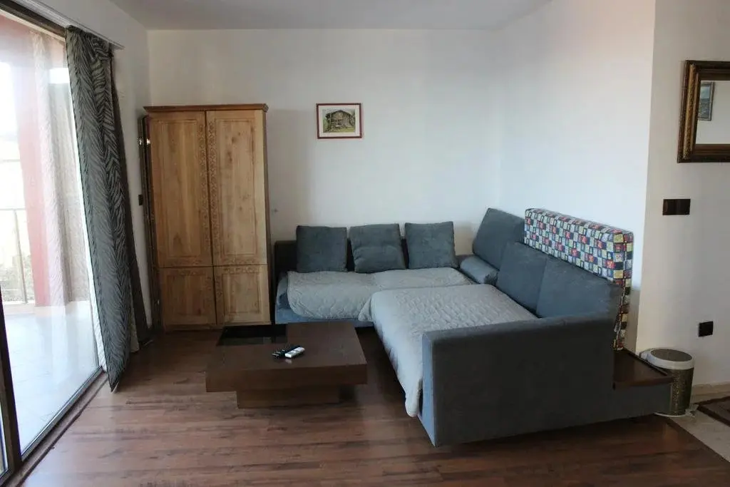 Царево: Guest House Dara