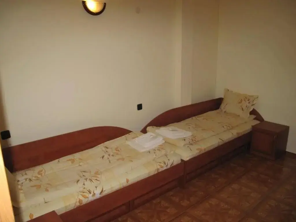Троян: Guest House St. Michael