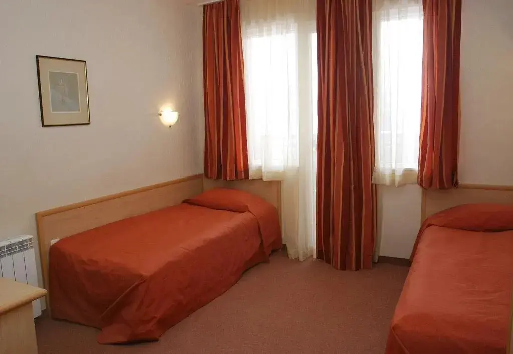 Разлог: Hotel Treshtenik