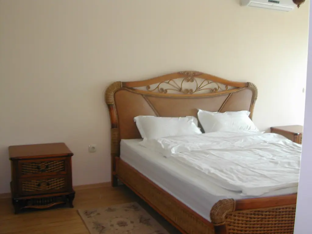 Несебр: Апартаменты Chateau Del Marina