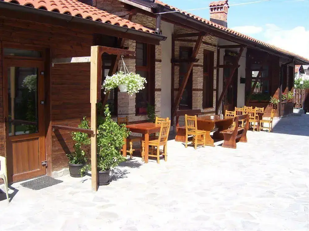 Банско: Four Leaf Clover Apartments to Rent