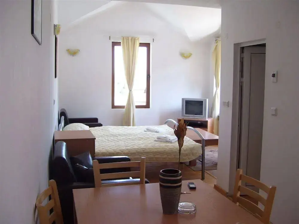 Банско: Four Leaf Clover Apartments to Rent