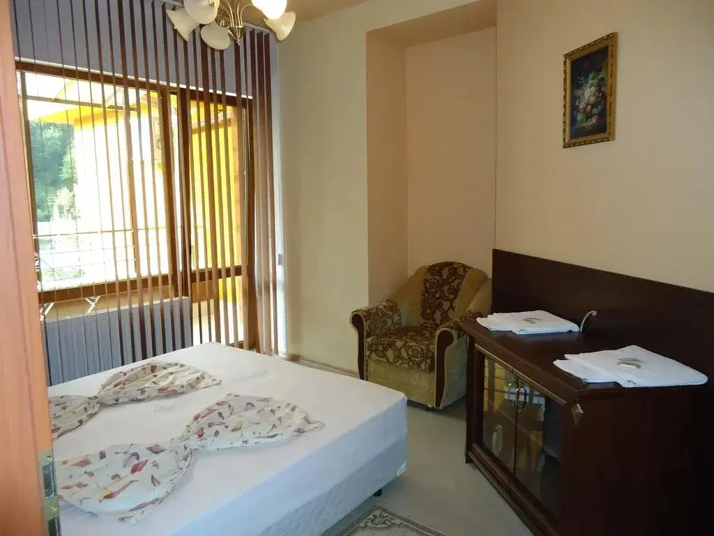 Тетевен: Family Hotel Enica