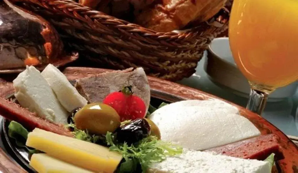 Тетевен: Family Hotel Enica