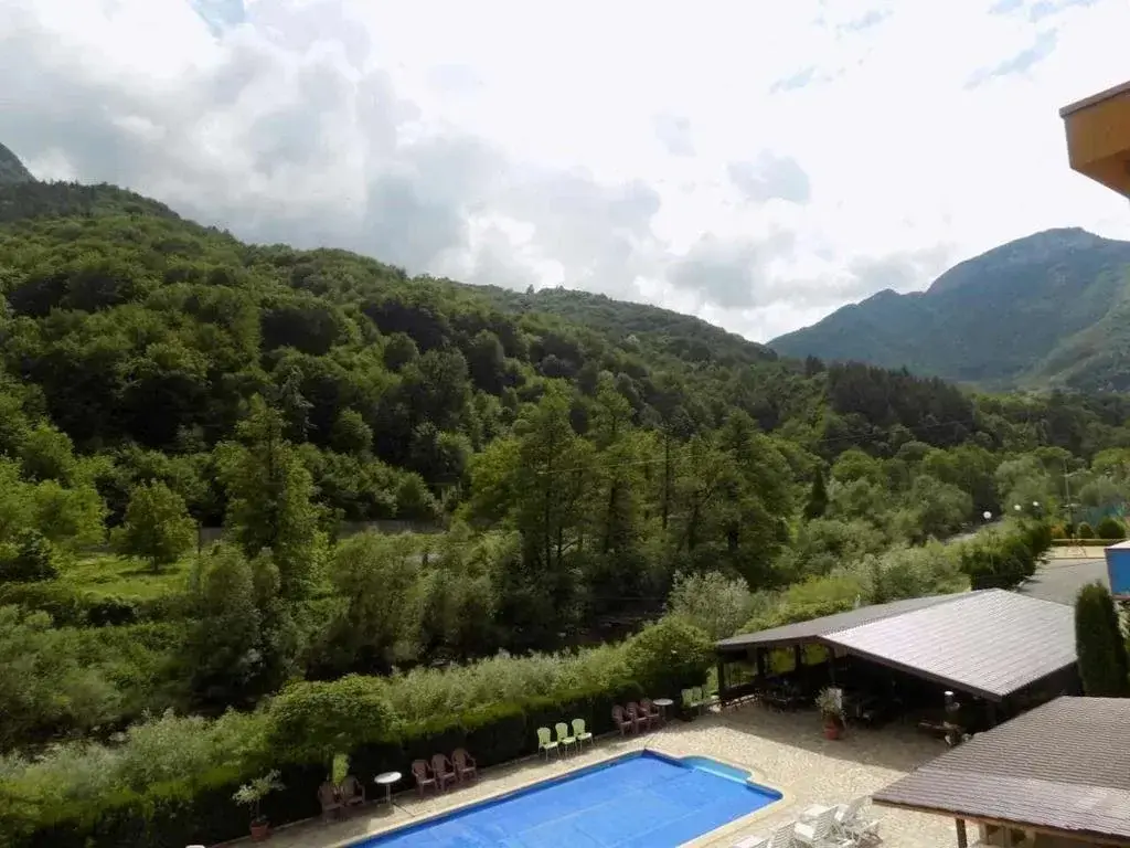 Тетевен: Family Hotel Enica