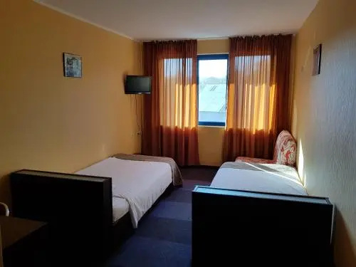 Бяла: Formula 1 Motel