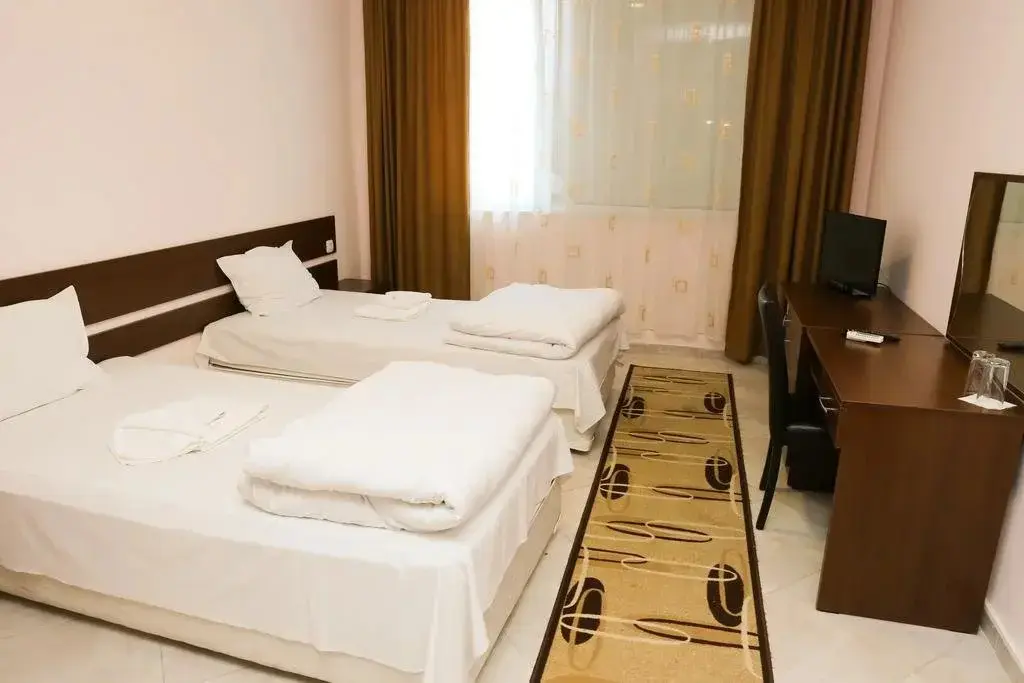 Карджали: Hotel Ida