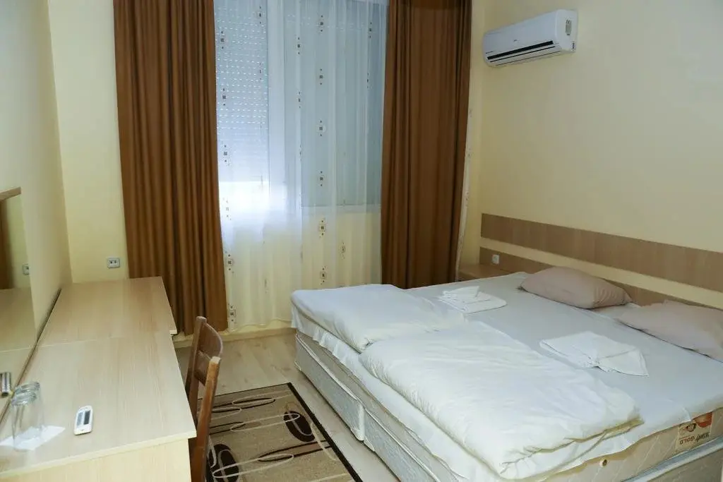 Карджали: Hotel Ida