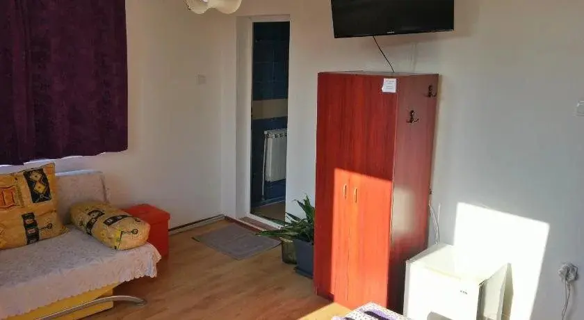 Извос: Guest House Bedrock