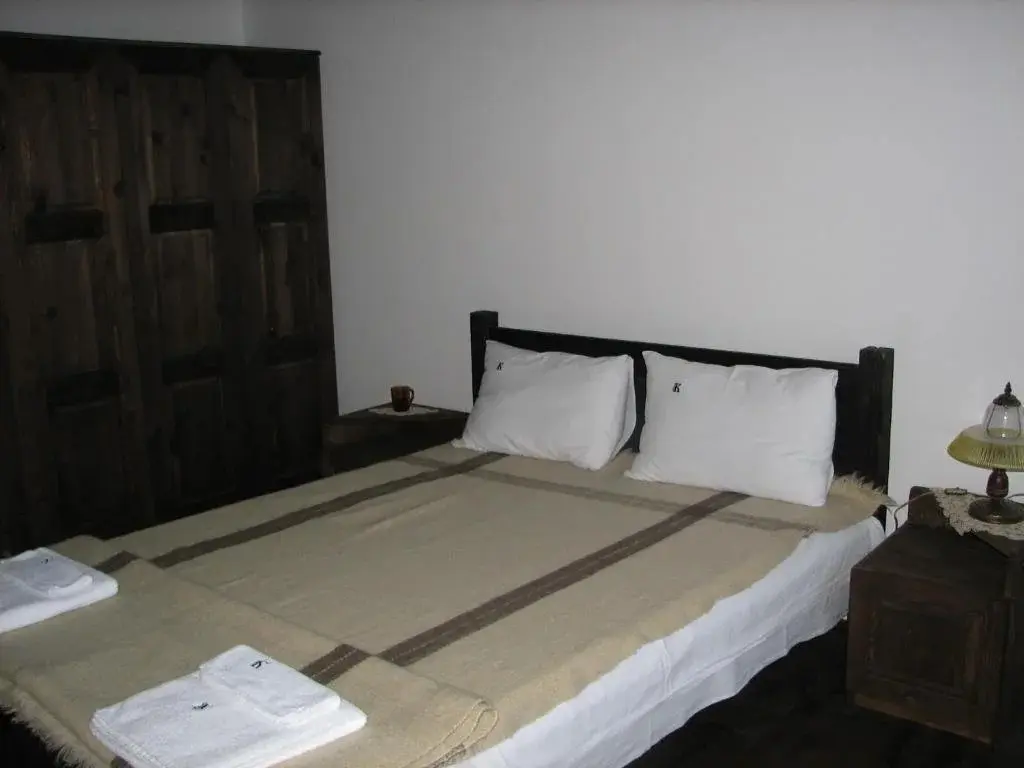 Калофер: Family Hotel Kalifer