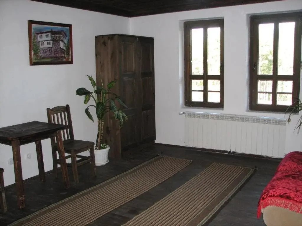 Калофер: Family Hotel Kalifer