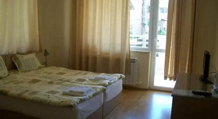 Приморско: Guest House Donchevi