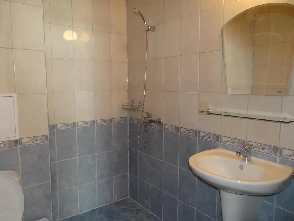 Приморско: Guest House Donchevi