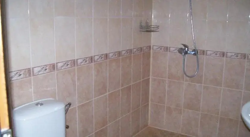 Приморско: Guest House Donchevi