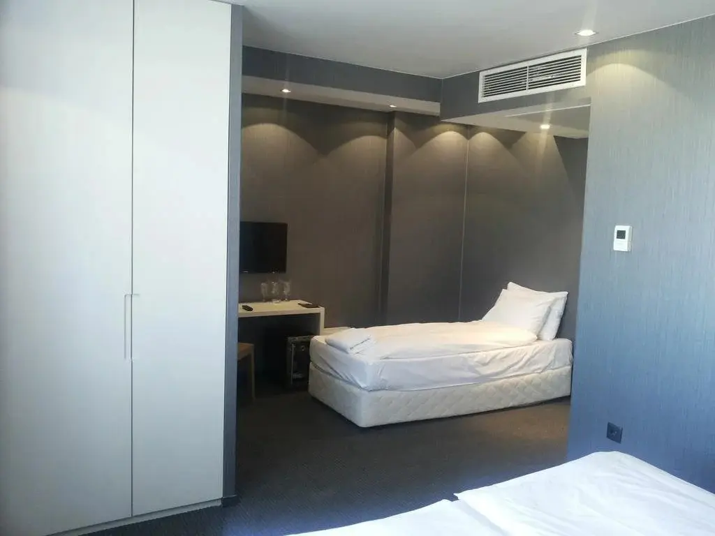София: Family Hotel Kabu