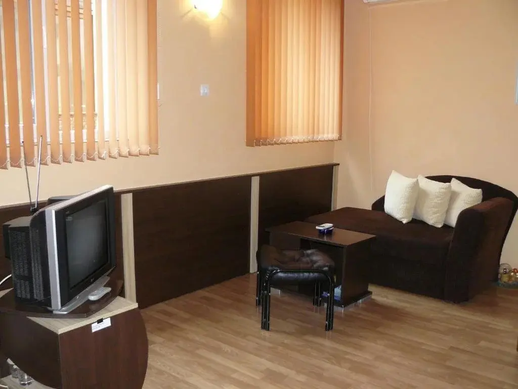 Извос: Guesthouse Geto