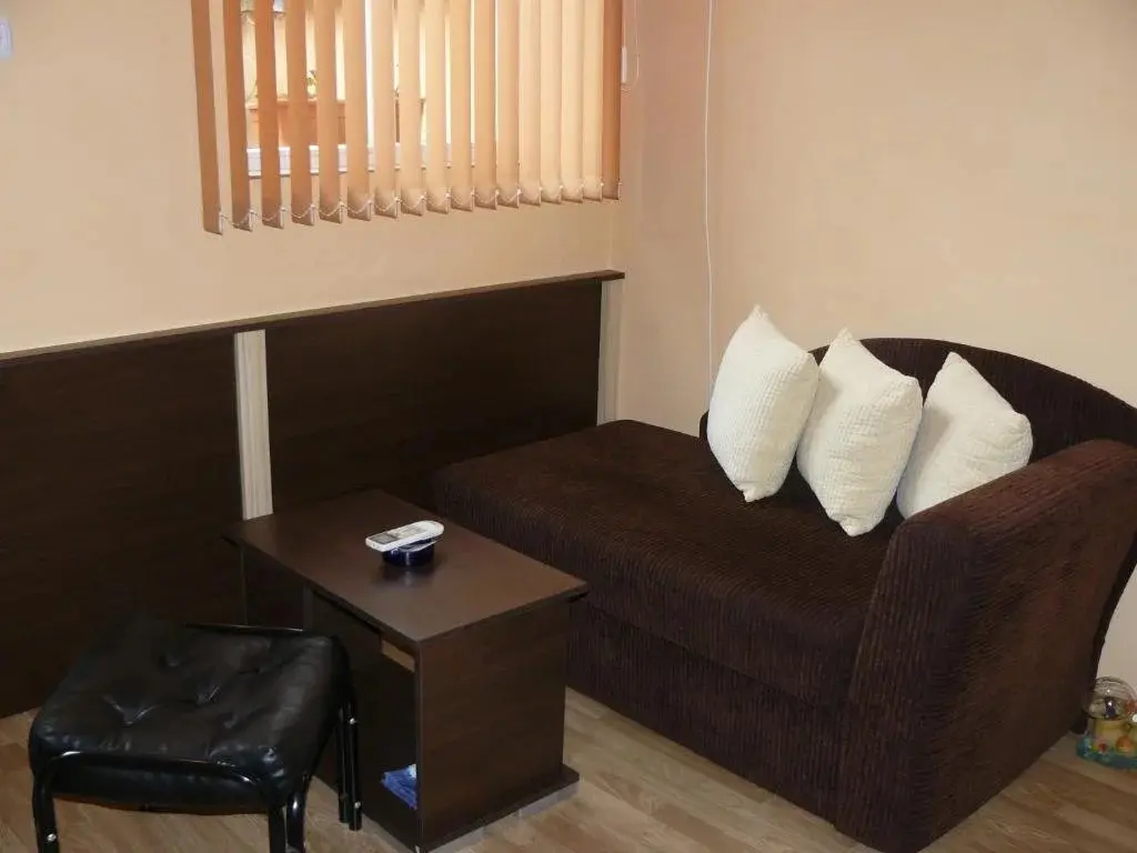 Извос: Guesthouse Geto