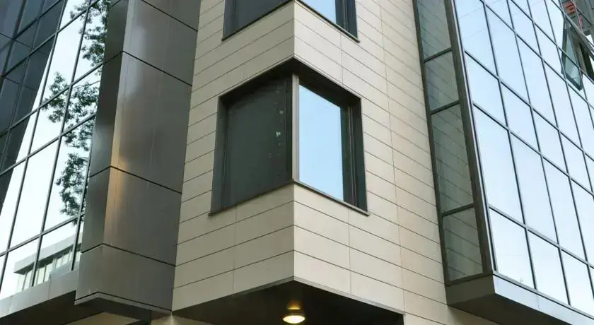 Бургас: Hotel Burgas Free University
