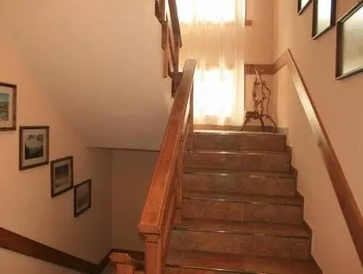 Банско: Family Hotel Djangal