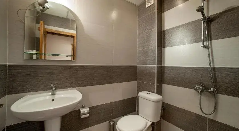 Банско: Family Hotel Djangal