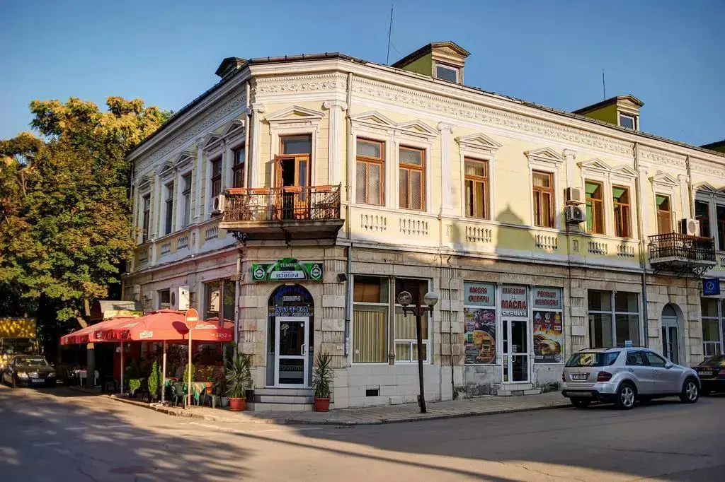 Русе: Hotel Izvora