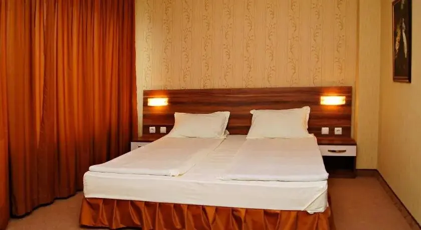 Кюстендил: Family Hotel Ramira
