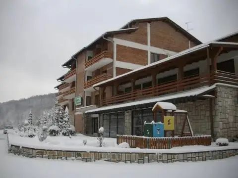 Tourist center Momina Krepost — фото 1