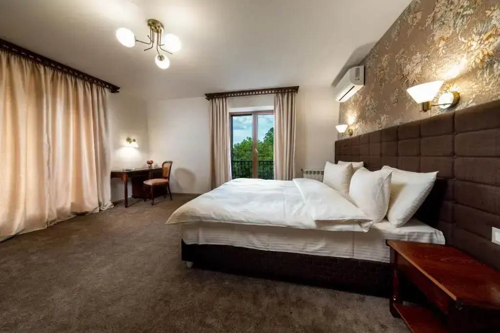 Плевен: Park Hotel Kaylaka