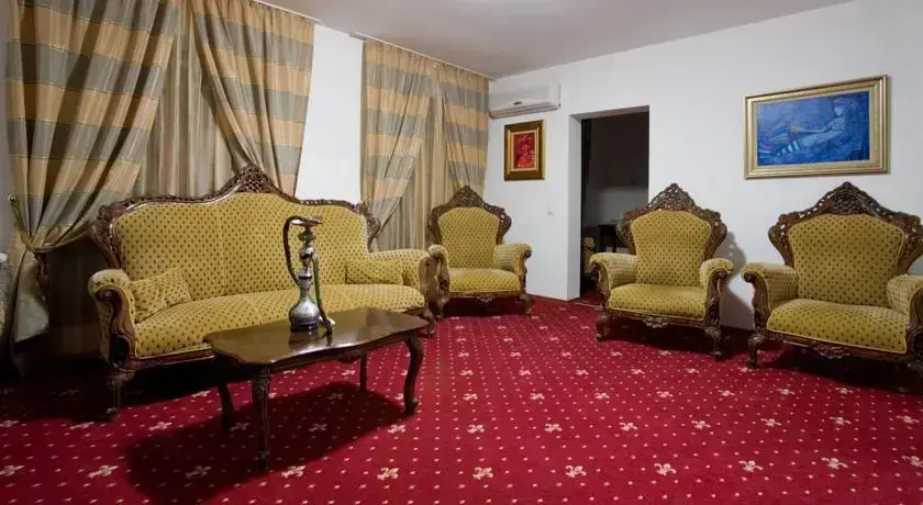 Плевен: Park Hotel Kaylaka