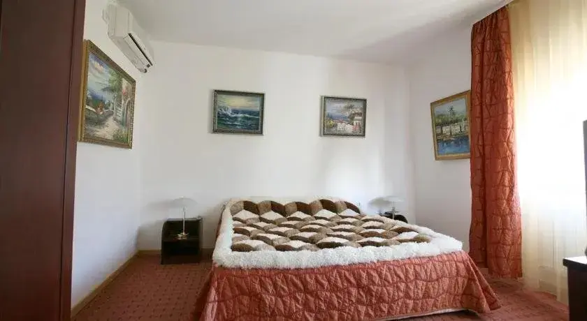 Плевен: Art Hotel Galeria