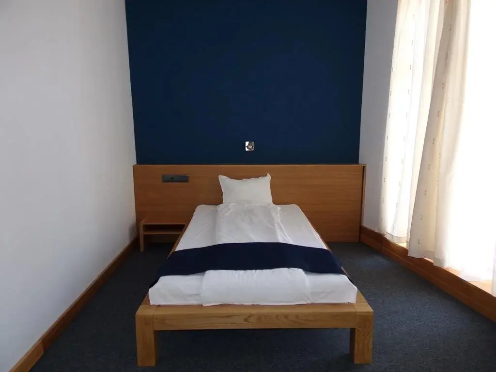 Дупница: Universal Hotel