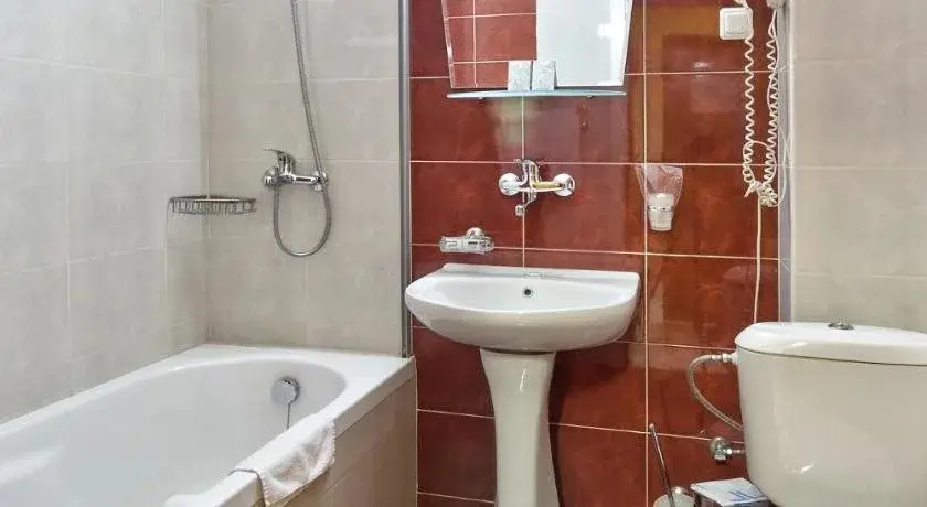 Боженци: Hotel Gabrovo