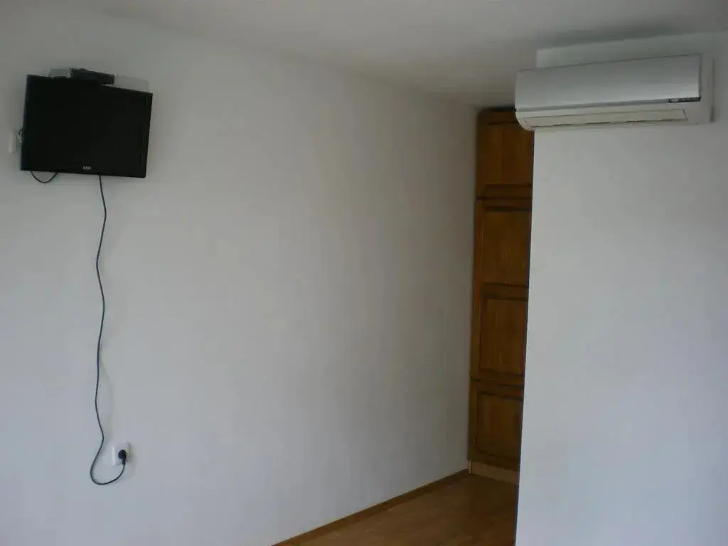 Троян: Hotel Bojana