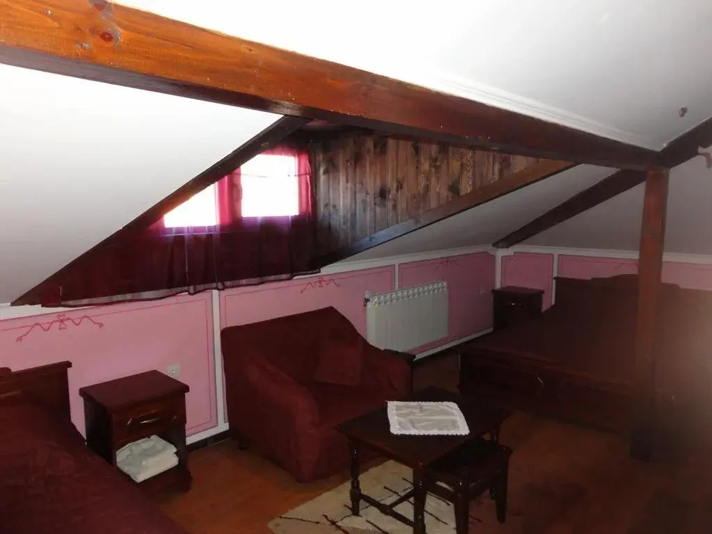 Копривштица: Family hotel-restaurant Chuchura