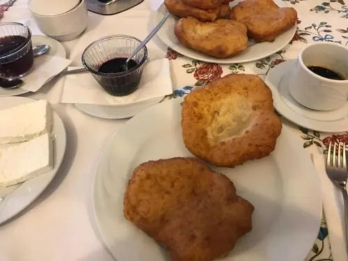 Девин: Kris Guest House