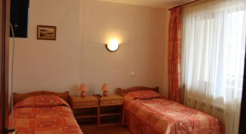 Девин: Kris Guest House