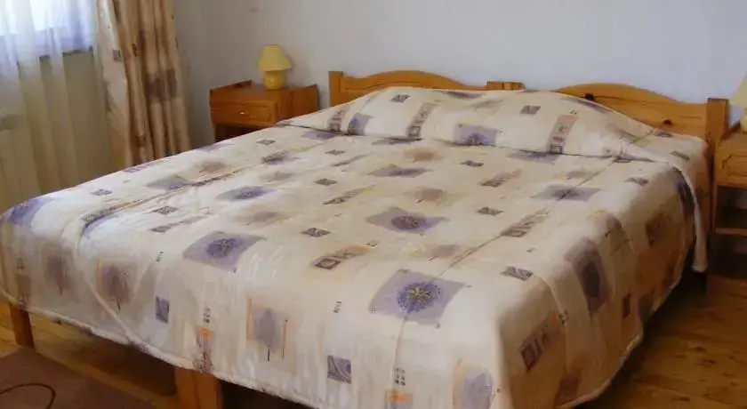 Девин: Kris Guest House