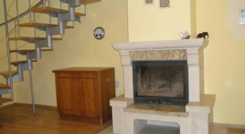 Варна: Family House