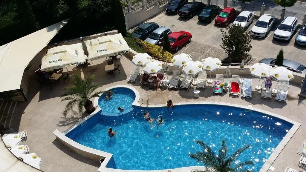 Каварна: Royal Cove Hotel