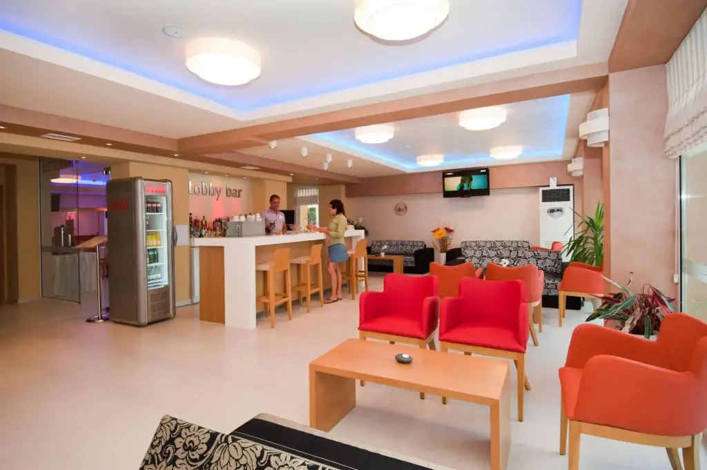 Солнечный берег: Karlovo Hotel
