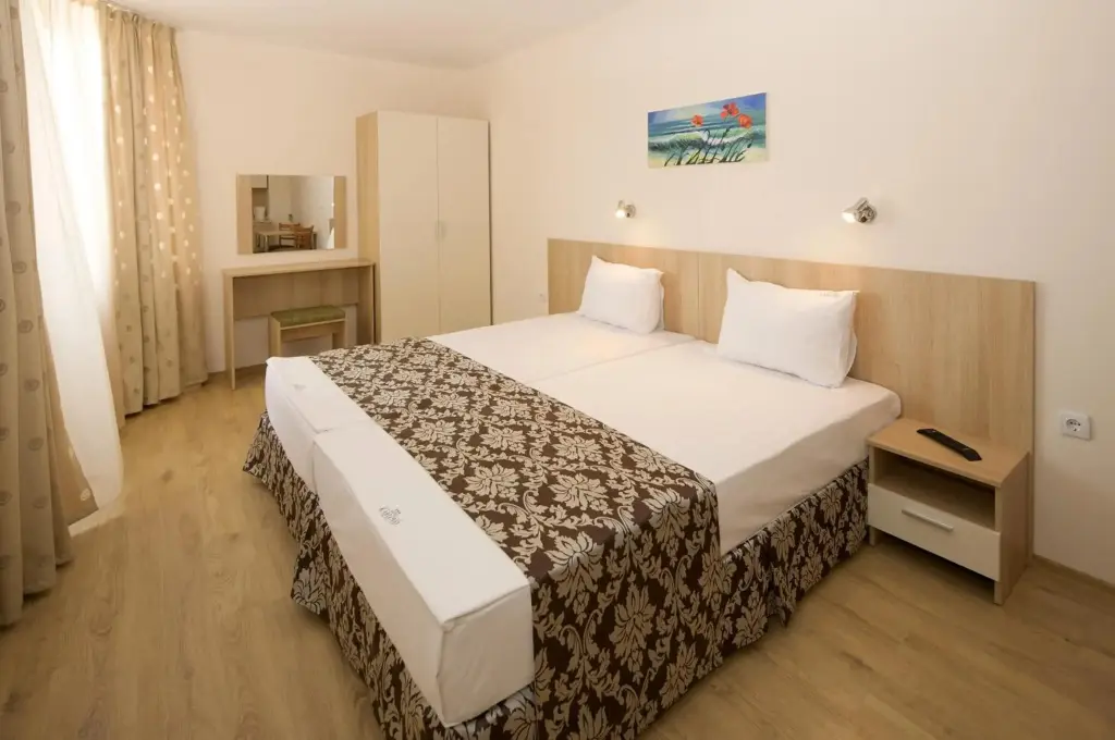 Солнечный берег: Karlovo Hotel