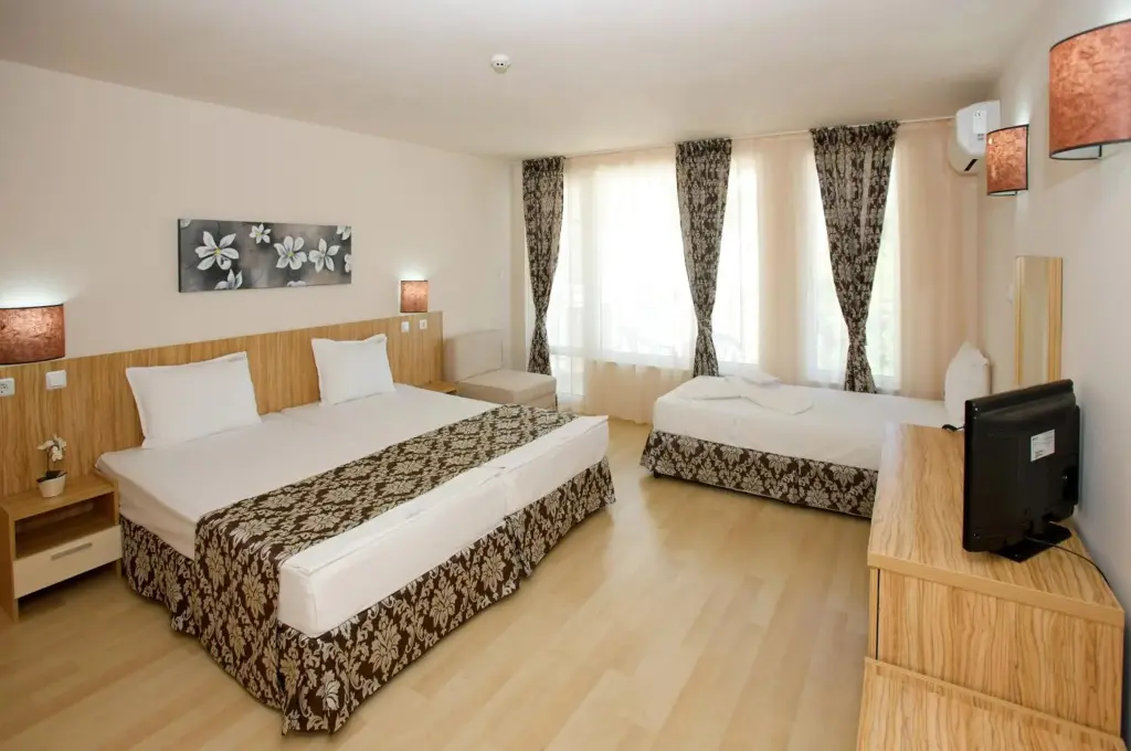 Солнечный берег: Karlovo Hotel
